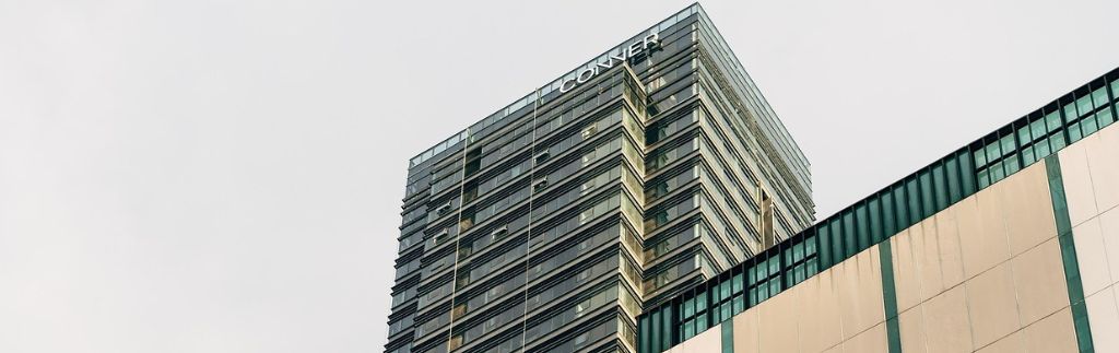 Immeuble moderne à Bangkok soumis à l’impôt foncier en Thaïlande