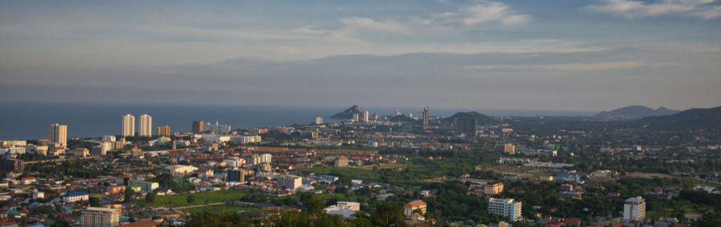 Vue panoramique de Hua Hin, une destination idéale pour acheter une maison en Thaïlande